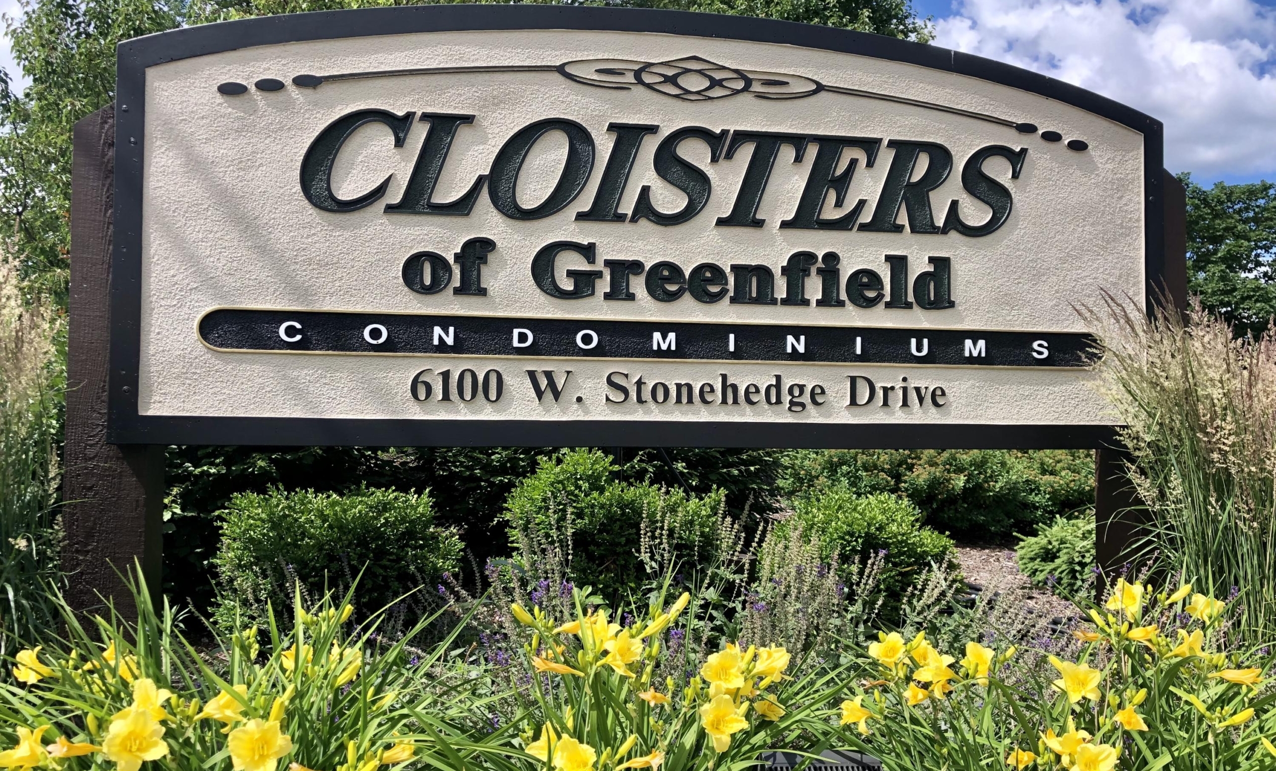 Cloisters Of Greenfield Condo Sign