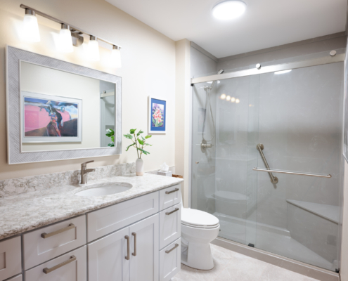 Marble Curved Shower With Seat & Frameless Sliding Door